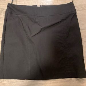 2/$50 ❤️ Like new! Le Chateau Black Skirt